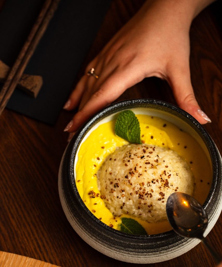 Dessert, crème et sésame